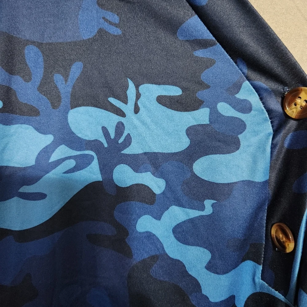Nwot womens camo top - Picture 4 of 8
